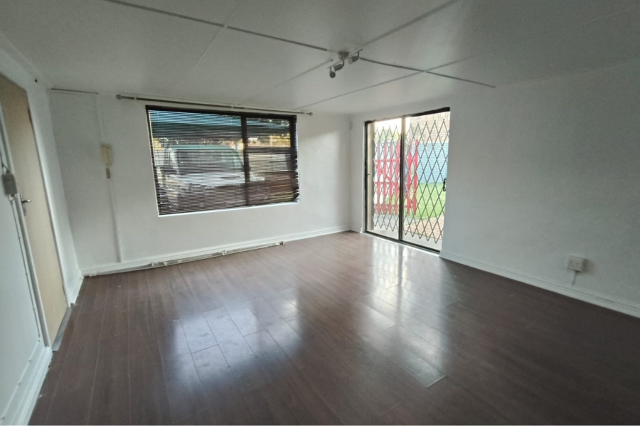 To Let 2 Bedroom Property for Rent in Beacon Bay Eastern Cape